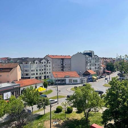 Penny Stan Na Dan Apartment Bijeljina Ngoại thất bức ảnh