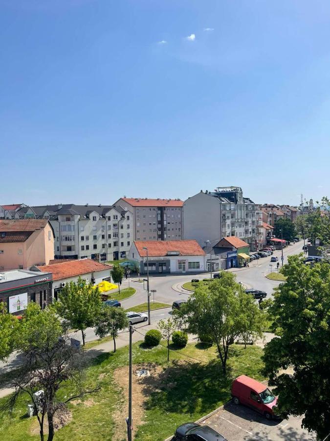 Penny Stan Na Dan Apartment Bijeljina Ngoại thất bức ảnh