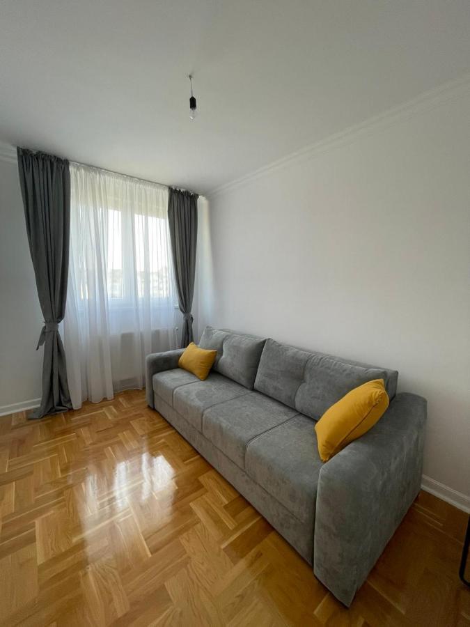 Penny Stan Na Dan Apartment Bijeljina Ngoại thất bức ảnh